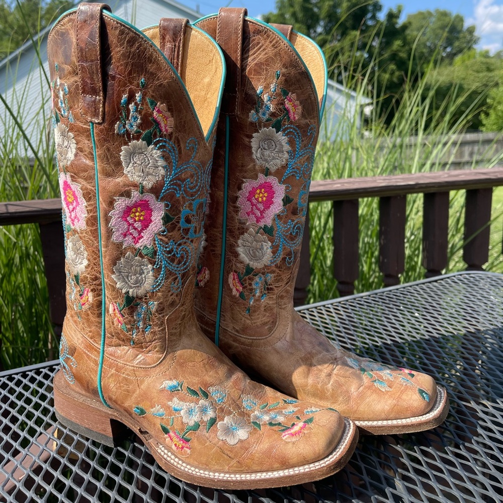Macie Bean Rose Garden Boots